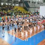 gli atleti partecipanti al festival durante la cerimonia di apertura