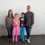 Gli allenatori Ivan Bovara e Laura Marzocchini con Alba e Kevin