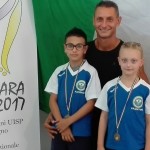 alessandro-e-valentina-con-lallenatore